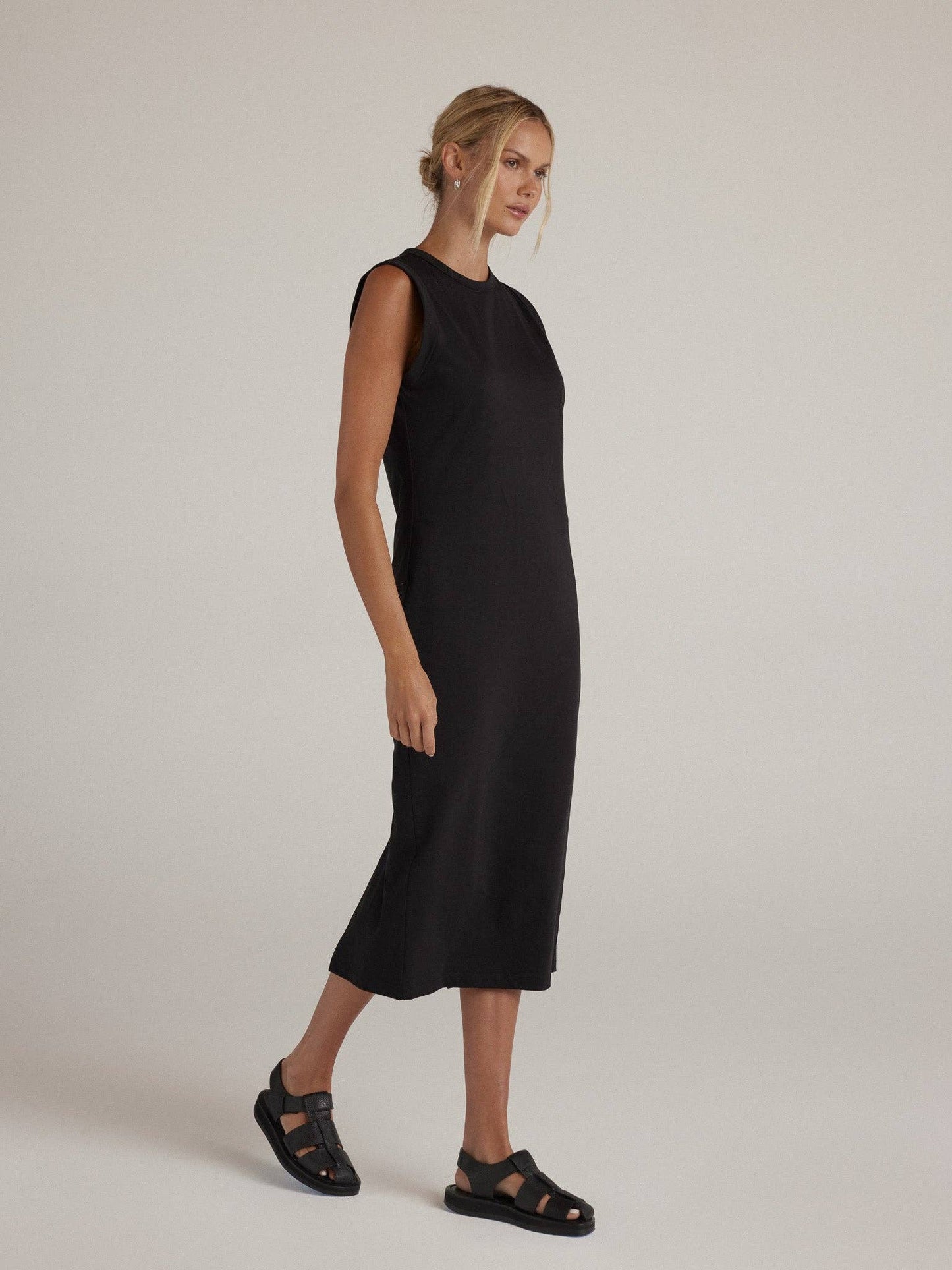 Sleeveless Black "David" Maxi Dress