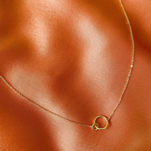 Lena Circle Necklace