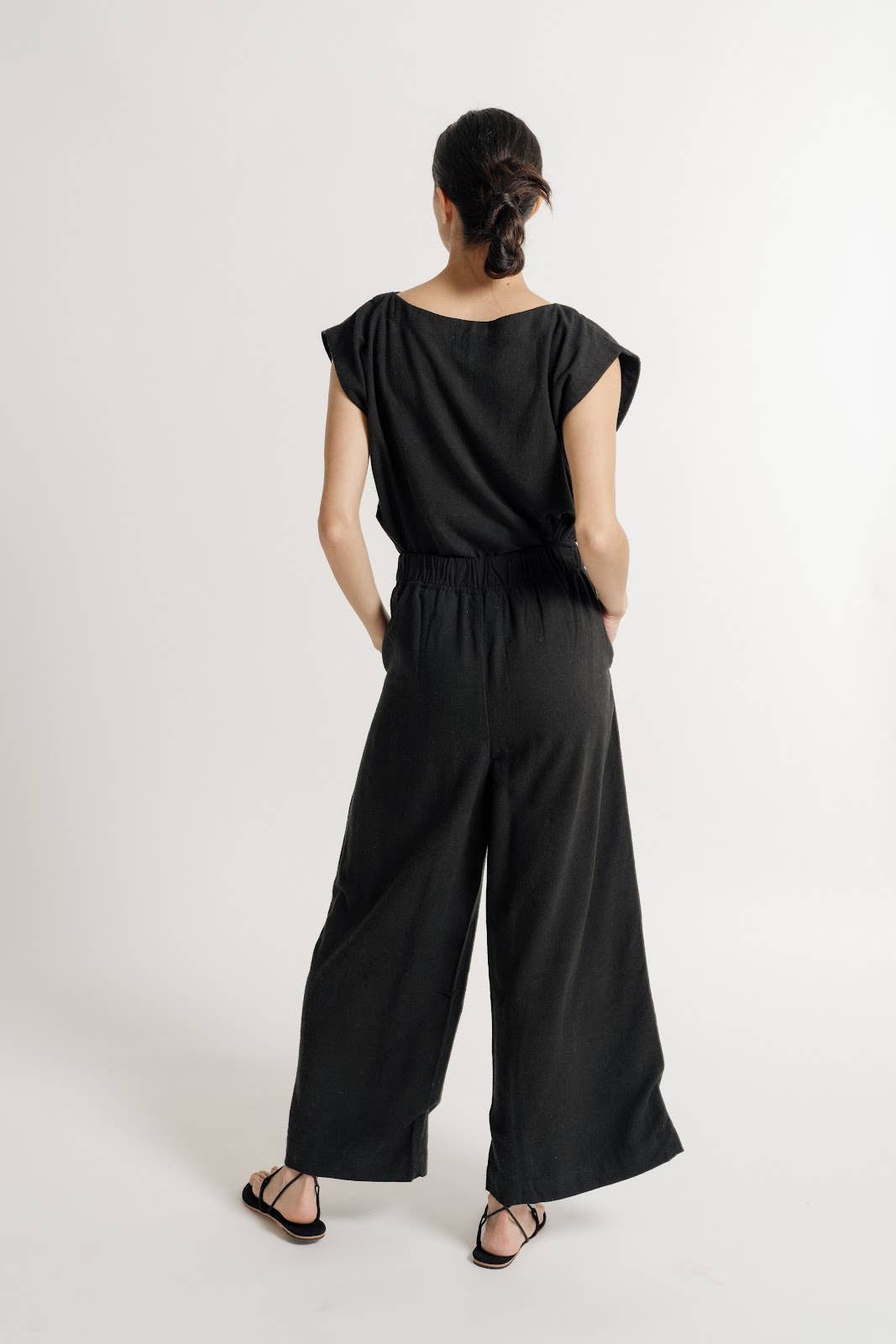 Cropped Wide-Leg Elastic Waistband Black Silk Noil Pants